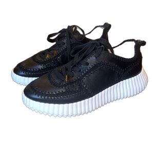 Silent D Carrie sneaker in black size 9.5/10 41 ladies casual shoes